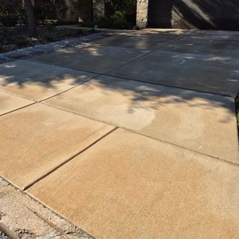 Reign Fleet - Driveway after cleaning, still very wet. - Pressure Washers Near Me - Cibolo, Texas Reign Fleet - Driveway after cleaning, still very wet. - Pressure Washers Near Me - Cibolo, Texas