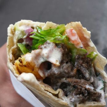 Le Daily Syrien - Chawarma au boeuf. .. - Middle Eastern Near Me - Paris, 75 Le Daily Syrien - Chawarma au boeuf. .. - Middle Eastern Near Me - Paris, 75