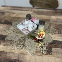 A Whim Of Elegance - Custom table placement