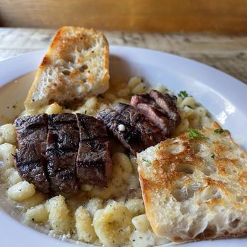 Paddy Murphy's Irish Pub - Paddy's Mac & Cheese - Irish Pub Near Me - Bangor, Maine