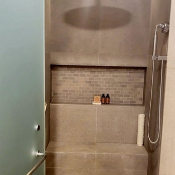 Único Hotel - Walk in shower - Hotels Near Me - Solidaridad, ROO
