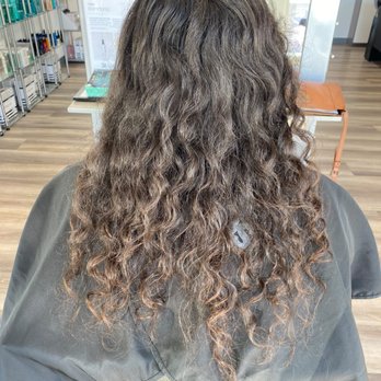 Salon Essence - Hair Salons Near Me - Belmont, California