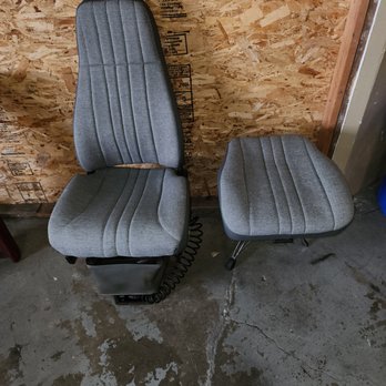 Independent Upholstery - Auto Upholstery Near Me - Eugene, Oregon