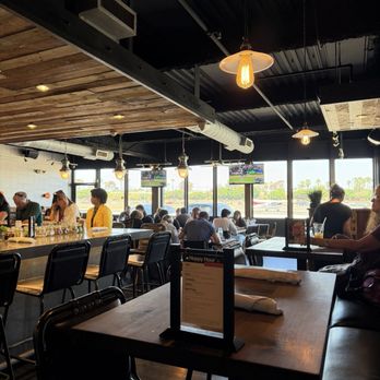 Eureka! - the interior - American Near Me - Hawthorne, California