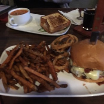 Kid Rip's - Cheeseburger,fries - Pubs Near Me - Runnemede, New Jersey Kid Rip's - Cheeseburger,fries - Pubs Near Me - Runnemede, New Jersey