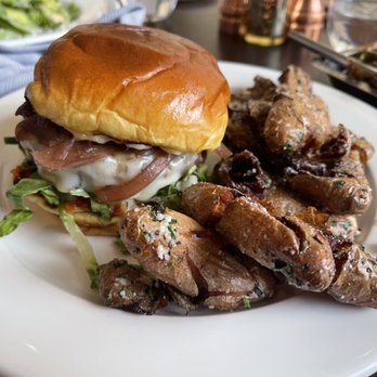 Stella Van Buren - Prime Burger - Italian Near Me - Milwaukee, Wisconsin Stella Van Buren - Prime Burger - Italian Near Me - Milwaukee, Wisconsin