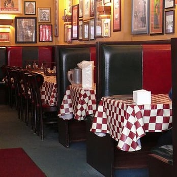 Giordano's - The booths at Giordano's - Pizza Near Me - Chicago, Illinois Giordano's - The booths at Giordano's - Pizza Near Me - Chicago, Illinois