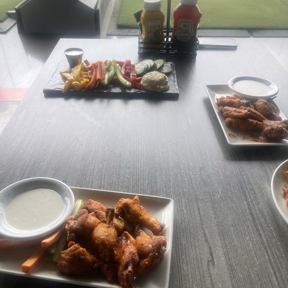 Get the wing!! Get the wing!!