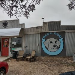 Blue Dog Liquor Store