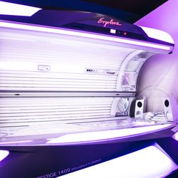 Sun Plus UV tanning bed