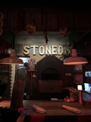 Stoned Pizza by null
