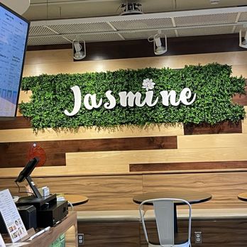 Jasmine bubble tea - Seating - Bubble Tea Near Me - Ann Arbor, Michigan