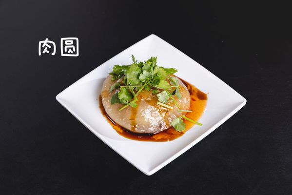 Monja Taiker by null