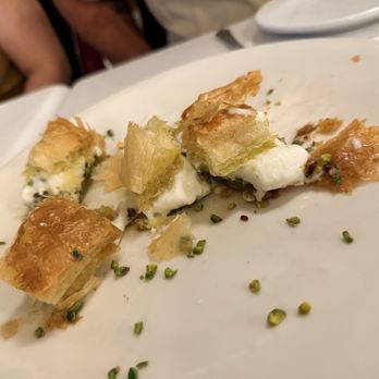 Deraliye Restaurant - Turkish Near Me - Istanbul, 34