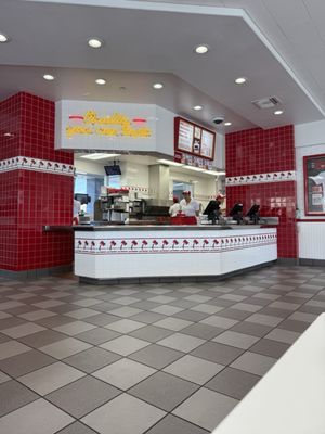 In-N-Out Burger by null