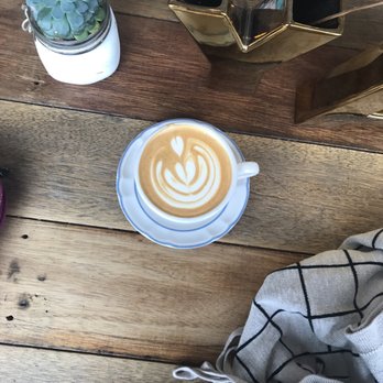 Found Coffee - Vanilla Bourbon Latte - Coffee & Tea Near Me - Los Angeles, California