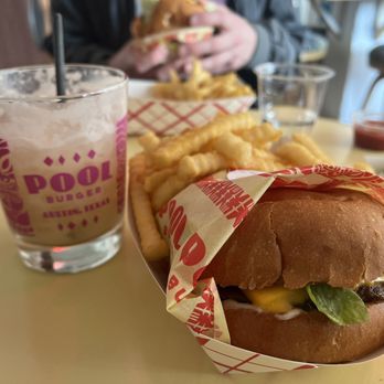 Pool Burger - Dazed and Confused YUMMMMM !!! - Tiki Bars Near Me - Austin, Texas