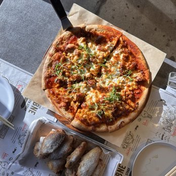Goobne Chicken Fullerton - Medium Honey Butter Crispy Chicken and Volcano Pizza - Korean Near Me - Fullerton, California