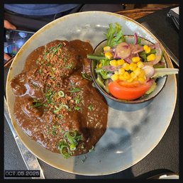 Flemish stew with salad (24 Euro) Flemish stew with salad (24 Euro)