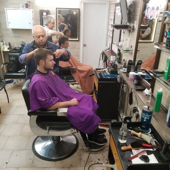 Robert's Barber And Styling - Barbers Near Me - Rego Park, New York Robert's Barber And Styling - Barbers Near Me - Rego Park, New York