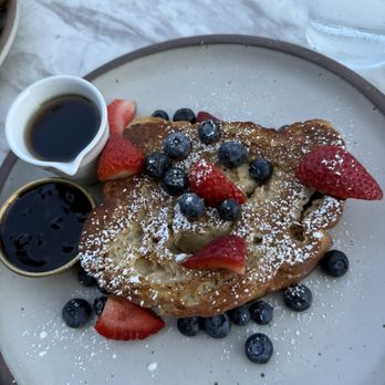 Bar Julian - Pancakes! - Cocktail Bars Near Me - Savannah, Georgia