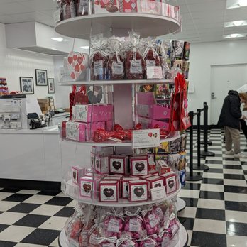 See's Candies - Seasonal display - Candy Stores Near Me - Castro Valley, California See's Candies - Seasonal display - Candy Stores Near Me - Castro Valley, California