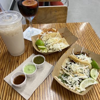 Salsa Limón - sangria and horchata with asada, chorizo, and al pastor tacos - Tacos Near Me - Dallas, Texas Salsa Limón - sangria and horchata with asada, chorizo, and al pastor tacos - Tacos Near Me - Dallas, Texas