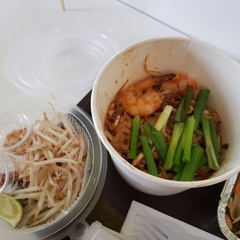 Dancing Spoons - Thai Near Me - San Gabriel, California