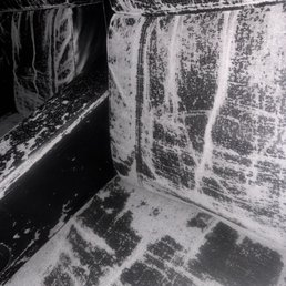 The seats in this theater The seats in this theater