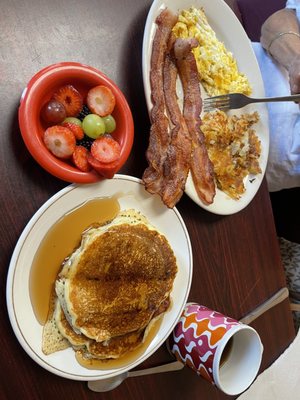 Debbie’s Restaurant by null