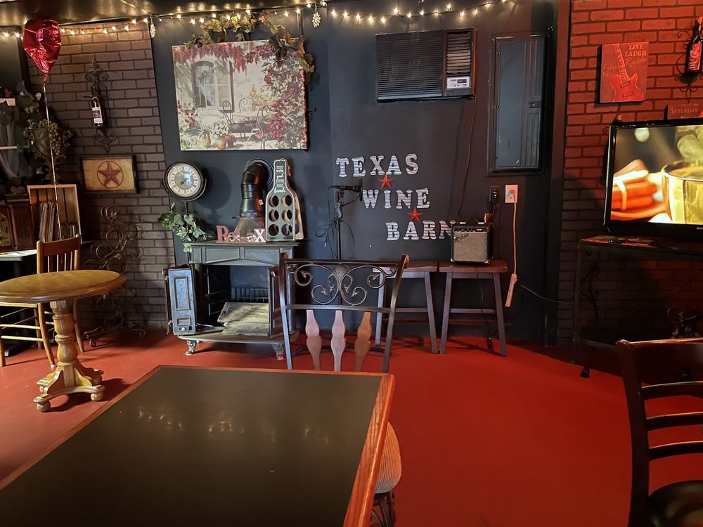 Texas Wine Barn Logo