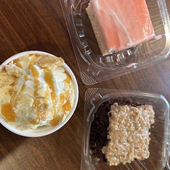 Texas BBQ & Luau Foods - Banana pudding, Guava cake and German chocolate cake ...guava cake is like a heavenly shortcake! - Hawaiian Near Me - Keene, Texas Texas BBQ & Luau Foods - Banana pudding, Guava cake and German chocolate cake ...guava cake is like a heavenly shortcake! - Hawaiian Near Me - Keene, Texas