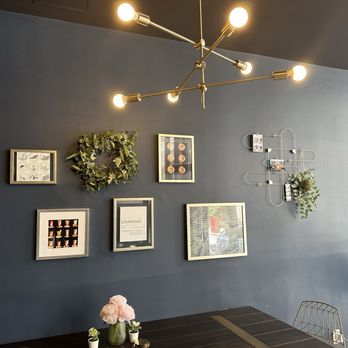 Charuma Tea Bar - decor - Bubble Tea Near Me - Providence, Rhode Island