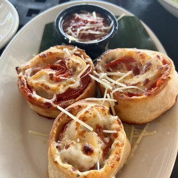 Kona Brewing - Pawai Pepperoni Rolls - Pubs Near Me - Honolulu, Hawaii Kona Brewing - Pawai Pepperoni Rolls - Pubs Near Me - Honolulu, Hawaii