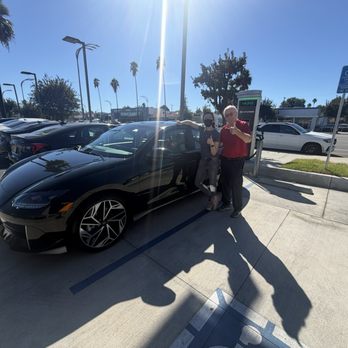 Keyes Hyundai - Car Dealers Near Me - Van Nuys, California Keyes Hyundai - Car Dealers Near Me - Van Nuys, California