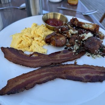 Ulu Kitchen - Classic - Hawaiian Near Me - Lahaina, Hawaii