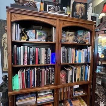 Nevermore Books - Used Bookstore Near Me - Beaufort, South Carolina Nevermore Books - Used Bookstore Near Me - Beaufort, South Carolina