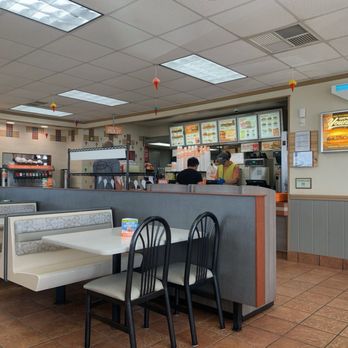 Whataburger - Fast Food Near Me - Pleasanton, Texas