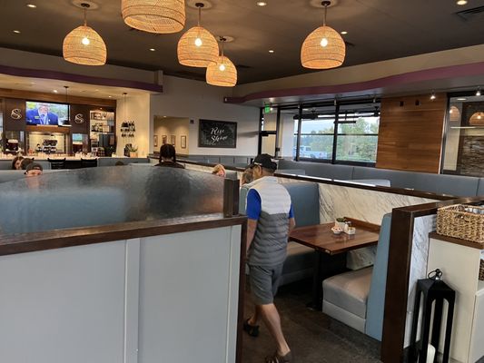 Four Sisters Cafe by null
