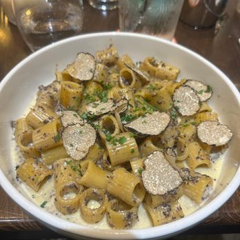 Villa Verdi - Gluten-free truffle pasta - Italian Near Me - Paris, 75