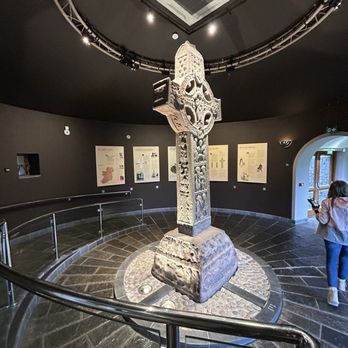 Clonmacnoise - Landmarks & Historical Buildings Near Me