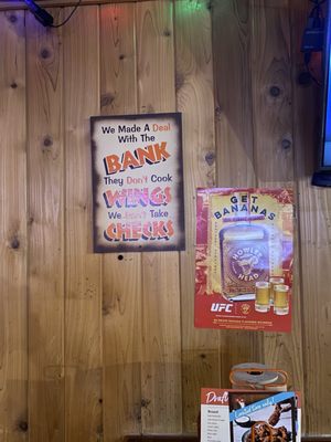 Hooters by null