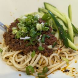 Dan Dan Noodle