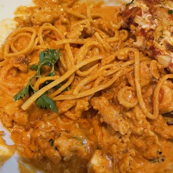 Pietro's Pizzeria - Chicken and shrimp pasta - Pizza Near Me - Wayne, Pennsylvania