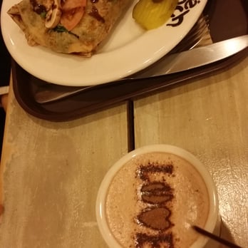 Cafe Bench - Hot choclate plus vegie crepe - Cafes Near Me - Flushing, New York