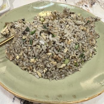 Supreme Dumplings - Wild Mushroom Fried Rice - Shanghainese Near Me - Bellevue, Washington Supreme Dumplings - Wild Mushroom Fried Rice - Shanghainese Near Me - Bellevue, Washington