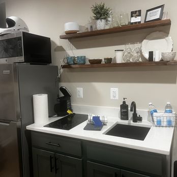 Olive Branch Boutique Motel - Kitchenette - Hotels Near Me - Front Royal, Virginia Olive Branch Boutique Motel - Kitchenette - Hotels Near Me - Front Royal, Virginia