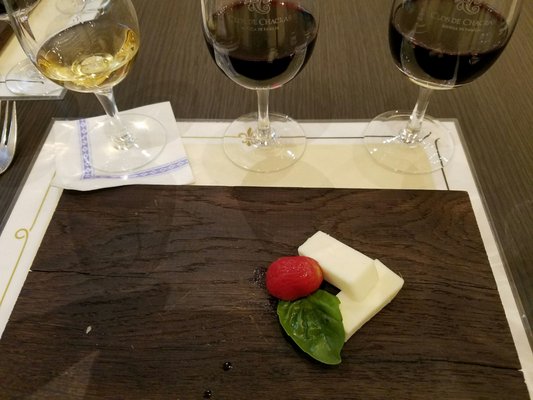 Clos de Chacras, bodega y restaurante by null