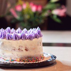 W Repostería - Funfetti Baby Cake, bizcocho y buttercream de vainilla.