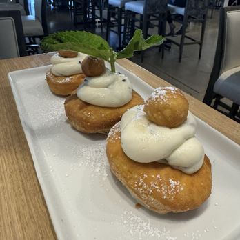 Hash Kitchen - Cannoli Donuts - Breakfast & Brunch Near Me - Chandler, Arizona Hash Kitchen - Cannoli Donuts - Breakfast & Brunch Near Me - Chandler, Arizona